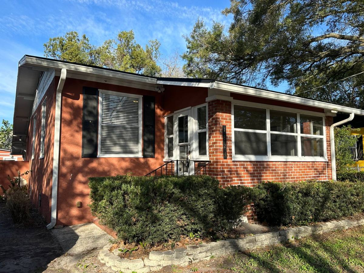 House for rent at 1824 Perry Place, Jacksonville, FL 32207