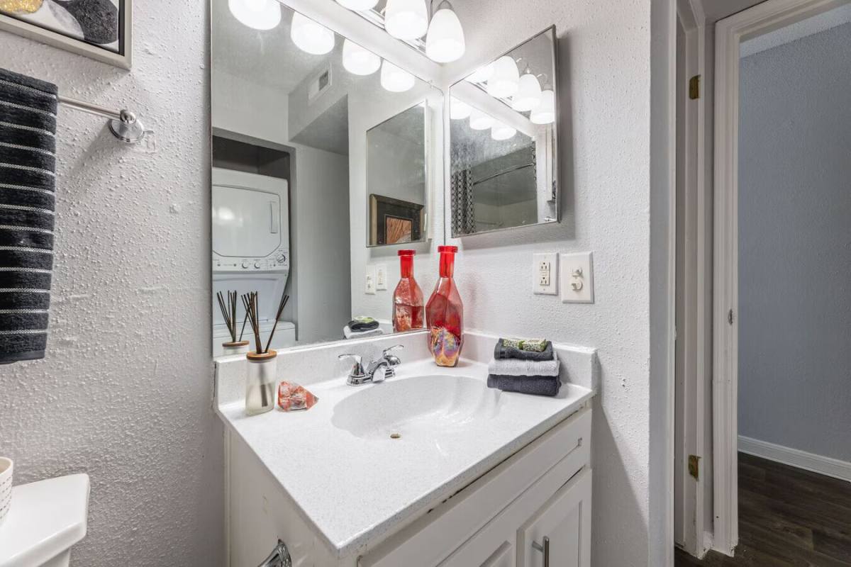 Apartment for rent at 8550 Easton Commons Dr #GNT1, Houston, TX 77095