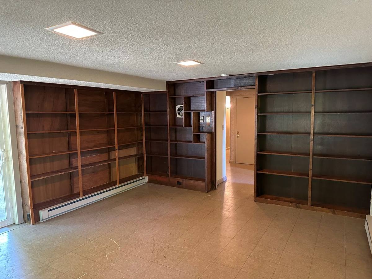 Apartment for rent at 744 Crescent Dr, Reidsville, NC 27320