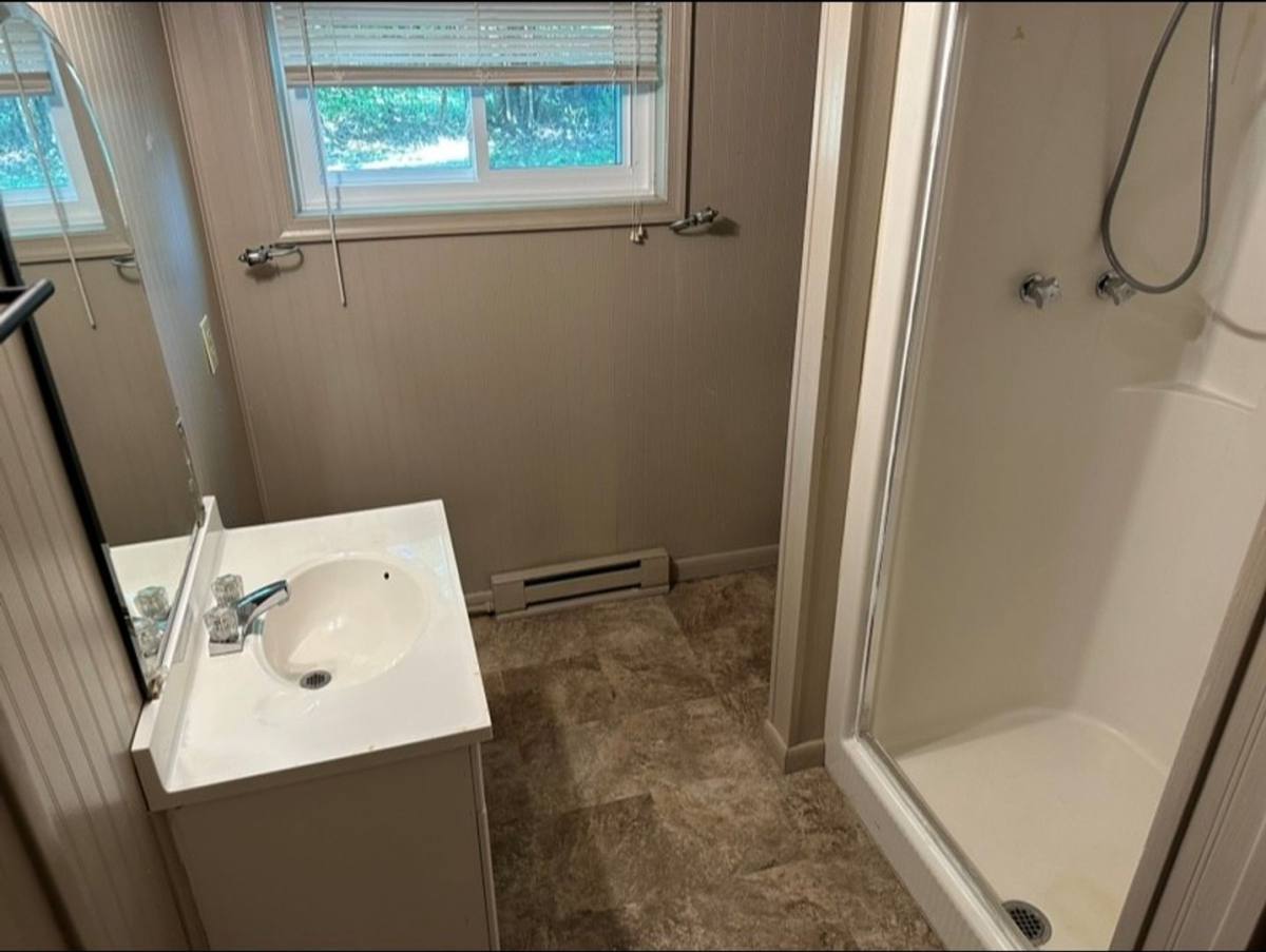 Apartment for rent at 744 Crescent Dr, Reidsville, NC 27320