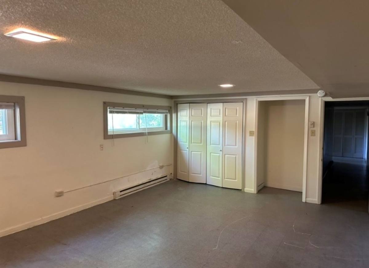 Apartment for rent at 744 Crescent Dr, Reidsville, NC 27320