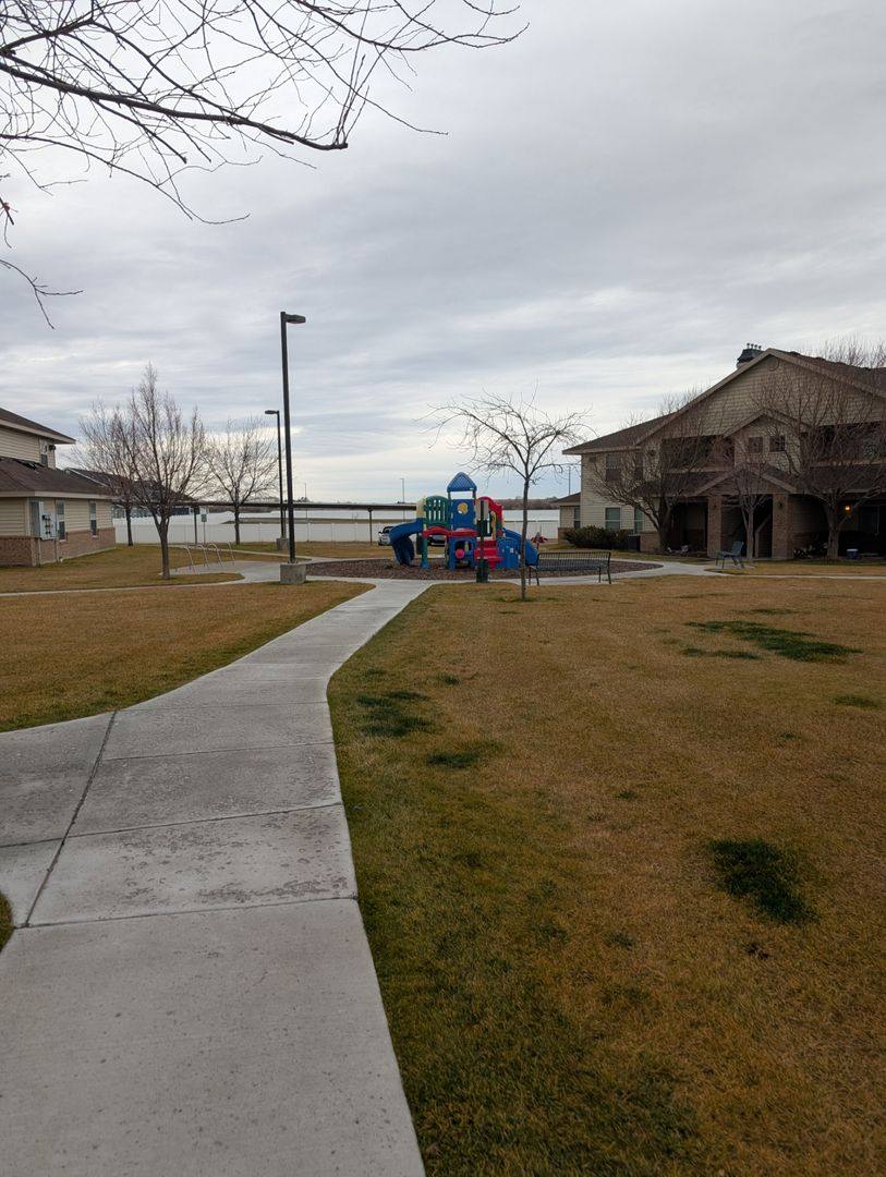 Apartment for rent at 256 W 3rd St, Burley, ID 83318