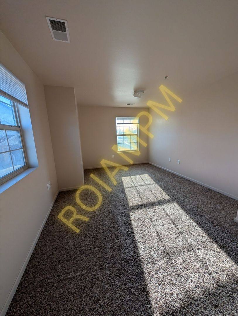 Apartment for rent at 256 W 3rd St, Burley, ID 83318