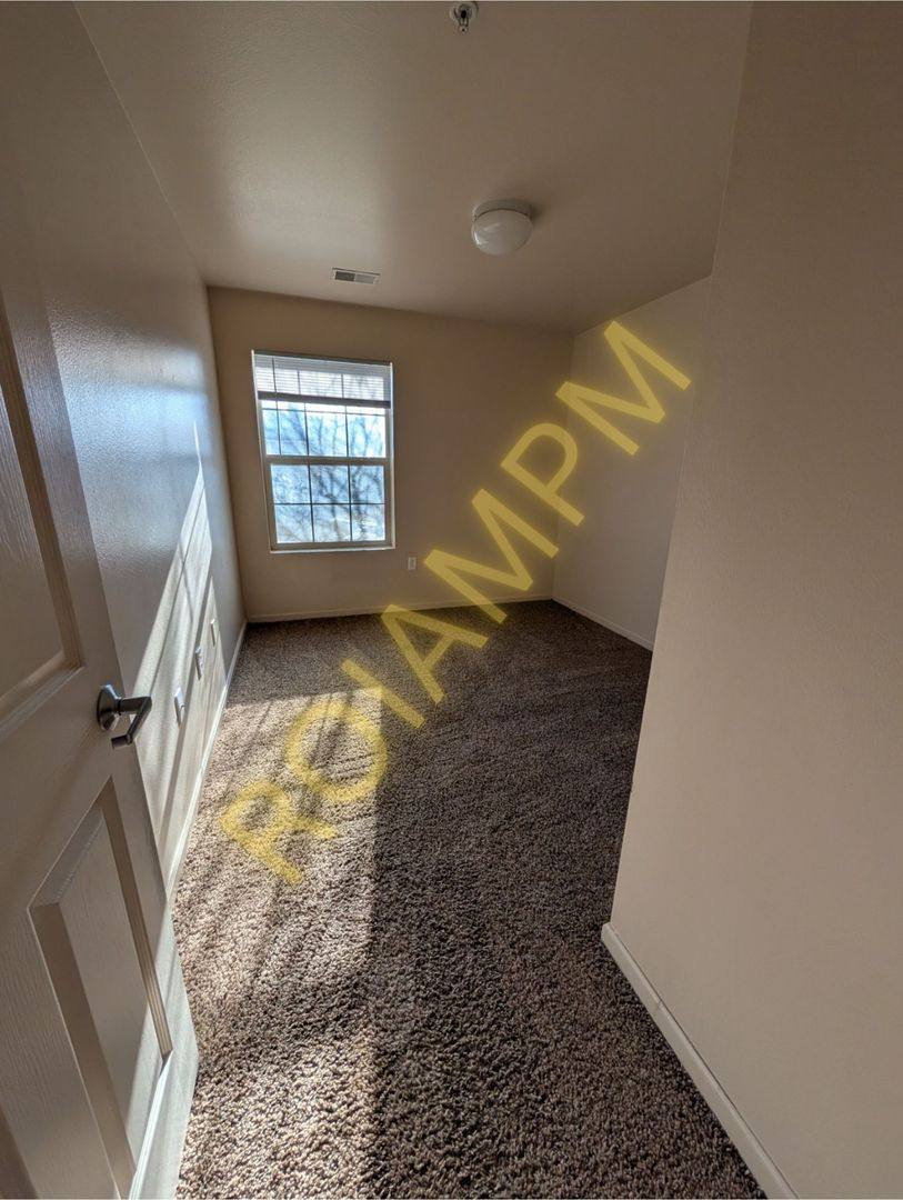 Apartment for rent at 256 W 3rd St, Burley, ID 83318