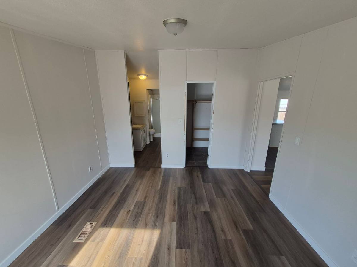 Apartment for rent at 341-343 NW Hemlock Court, Redmond, OR 97756