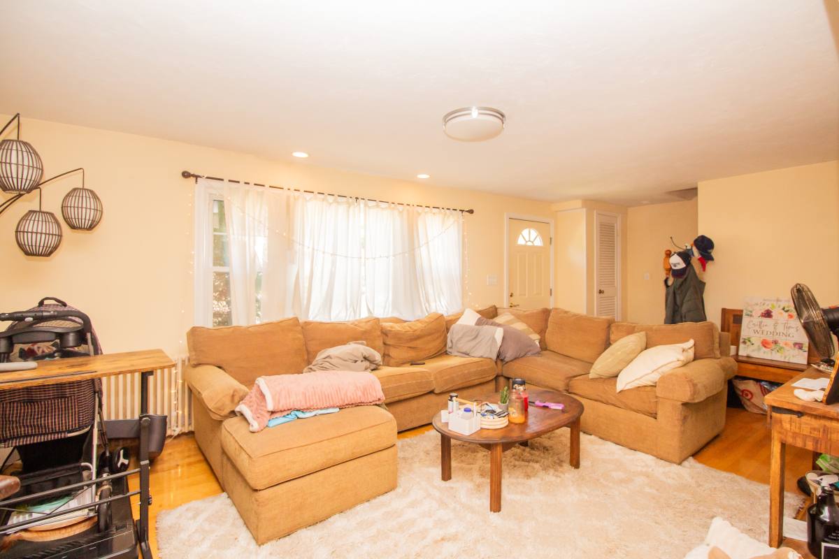 Apartment for rent at 238 May St, Worcester, MA 01602