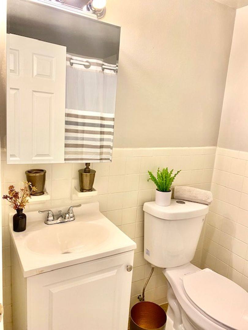 Apartment for rent at 201-203 Chester Pike, Ridley Park, PA 19078