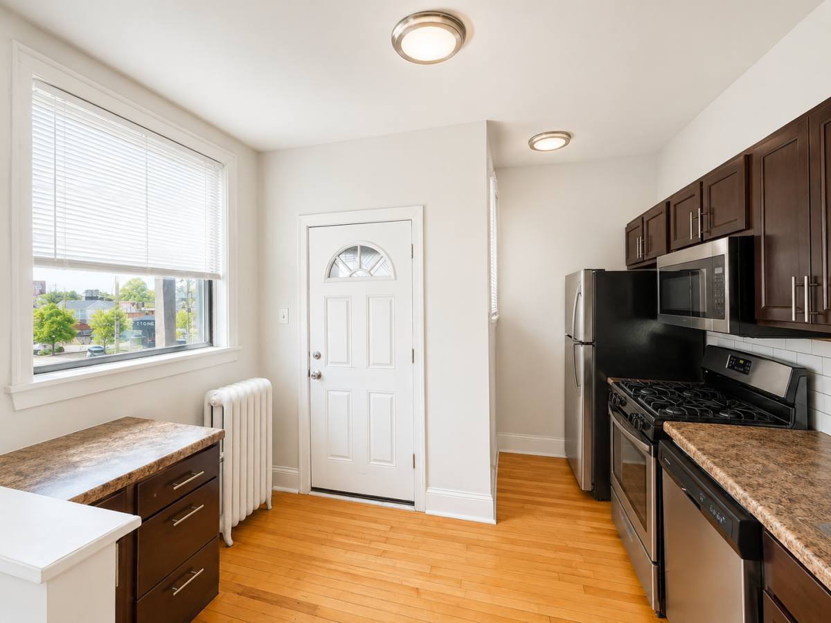 Apartment for rent at 2348 W Addison #D3, Chicago, IL 60618