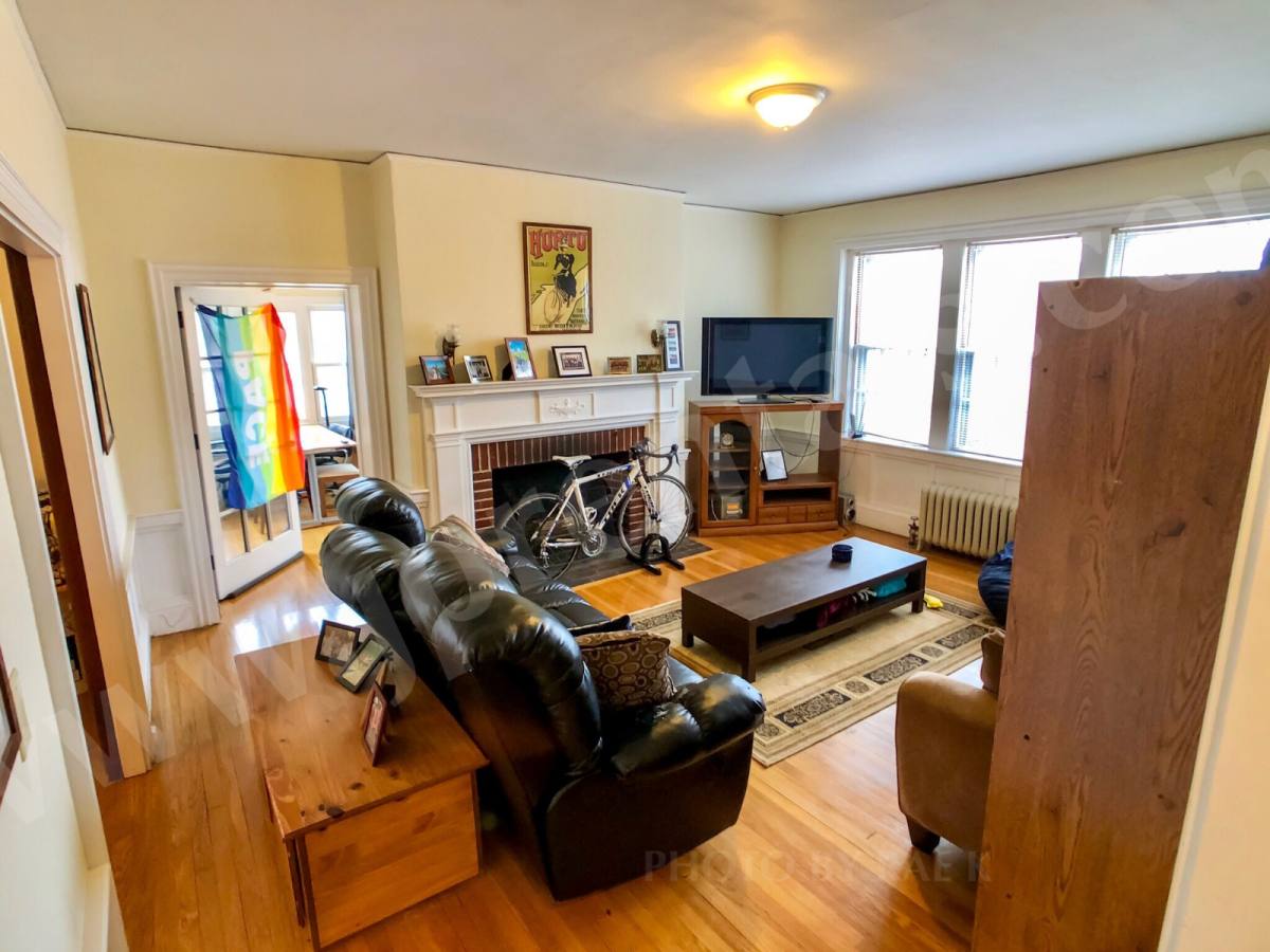 Apartment for rent at 476 Jamaicaway #1 Co, Jamaica Plain, MA 02130