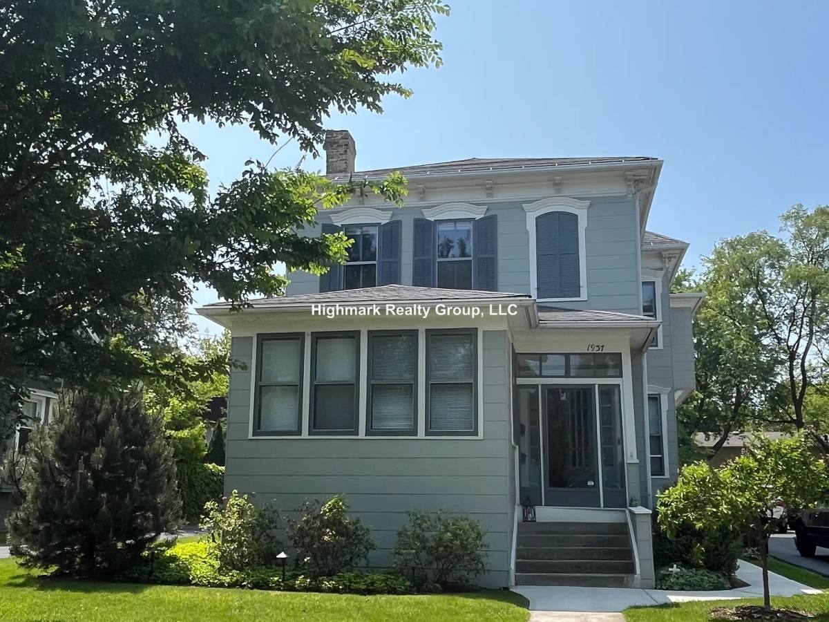 Apartment for rent at 1937 Wilmette #2, Wilmette, IL 60091