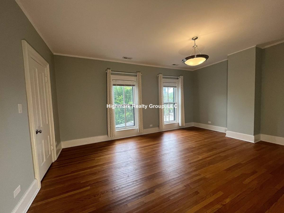 Apartment for rent at 1937 Wilmette #2, Wilmette, IL 60091