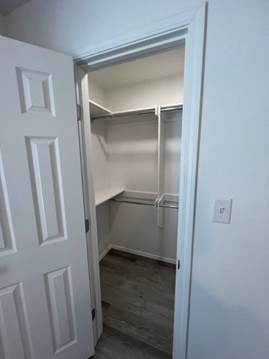 Apartment for rent at 208 S 26th St, Van Buren, AR 72956