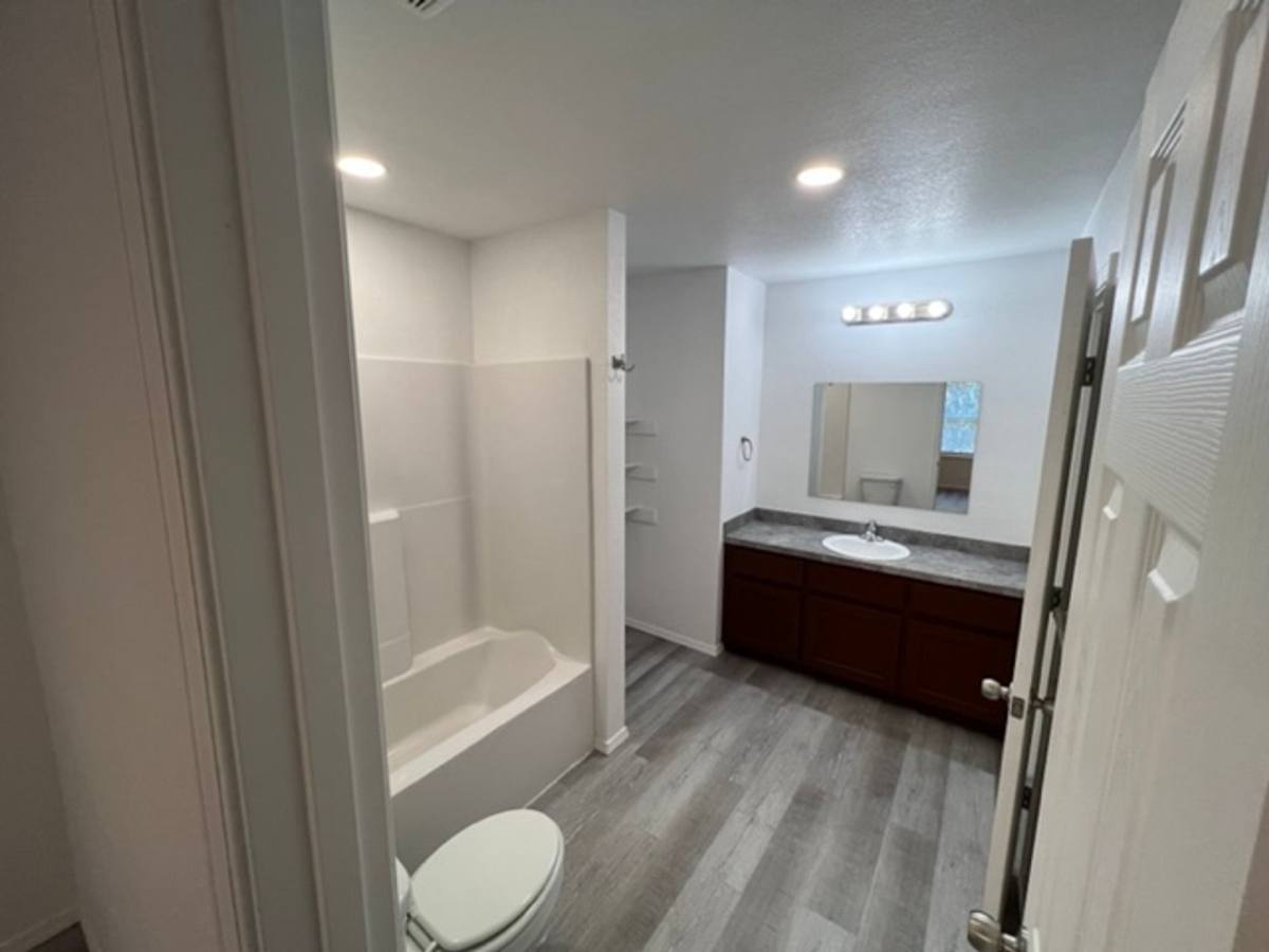 Apartment for rent at 208 S 26th St, Van Buren, AR 72956