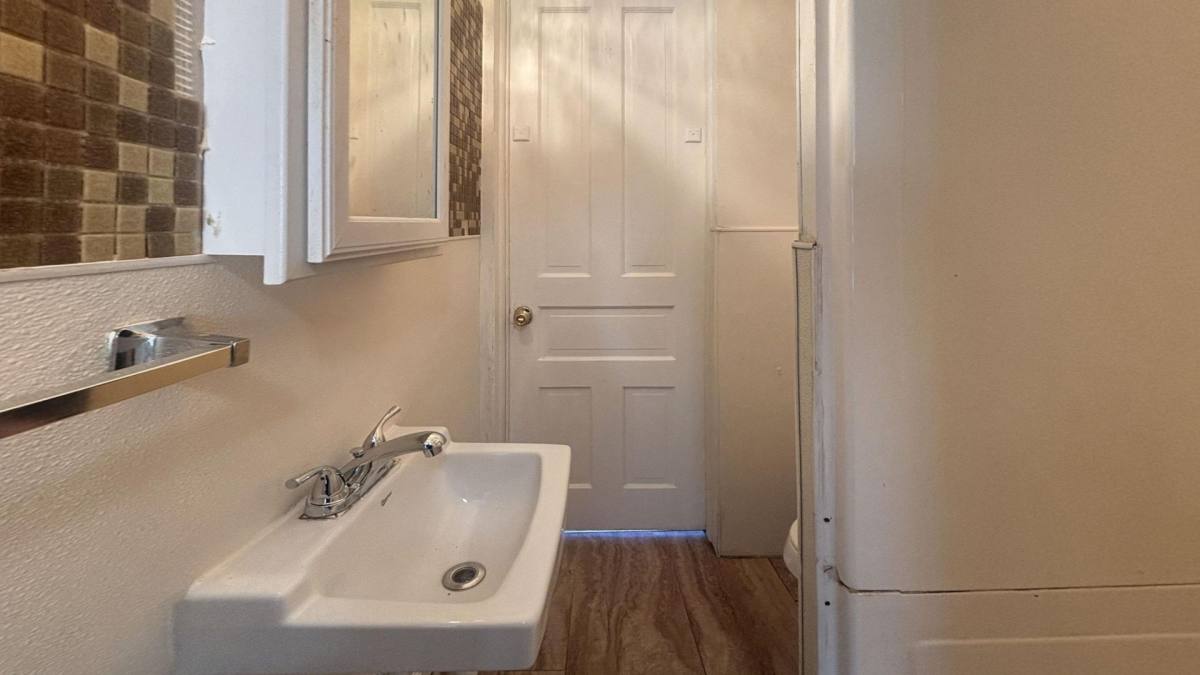 House for rent at 150 W Palmer St, Philadelphia, PA 19122