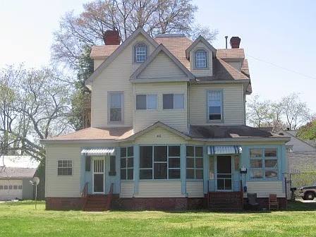 Apartment for rent at 406 S Armistead Ave #5, Hampton, VA 23669
