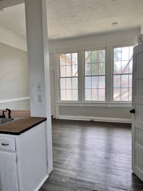 Apartment for rent at 406 S Armistead Ave #5, Hampton, VA 23669