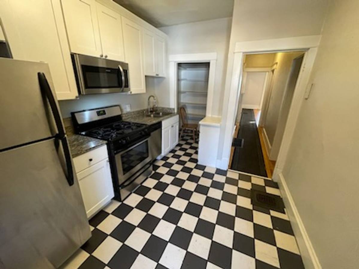 Apartment for rent at 2721 Girard Ave S, Minneapolis, MN 55408
