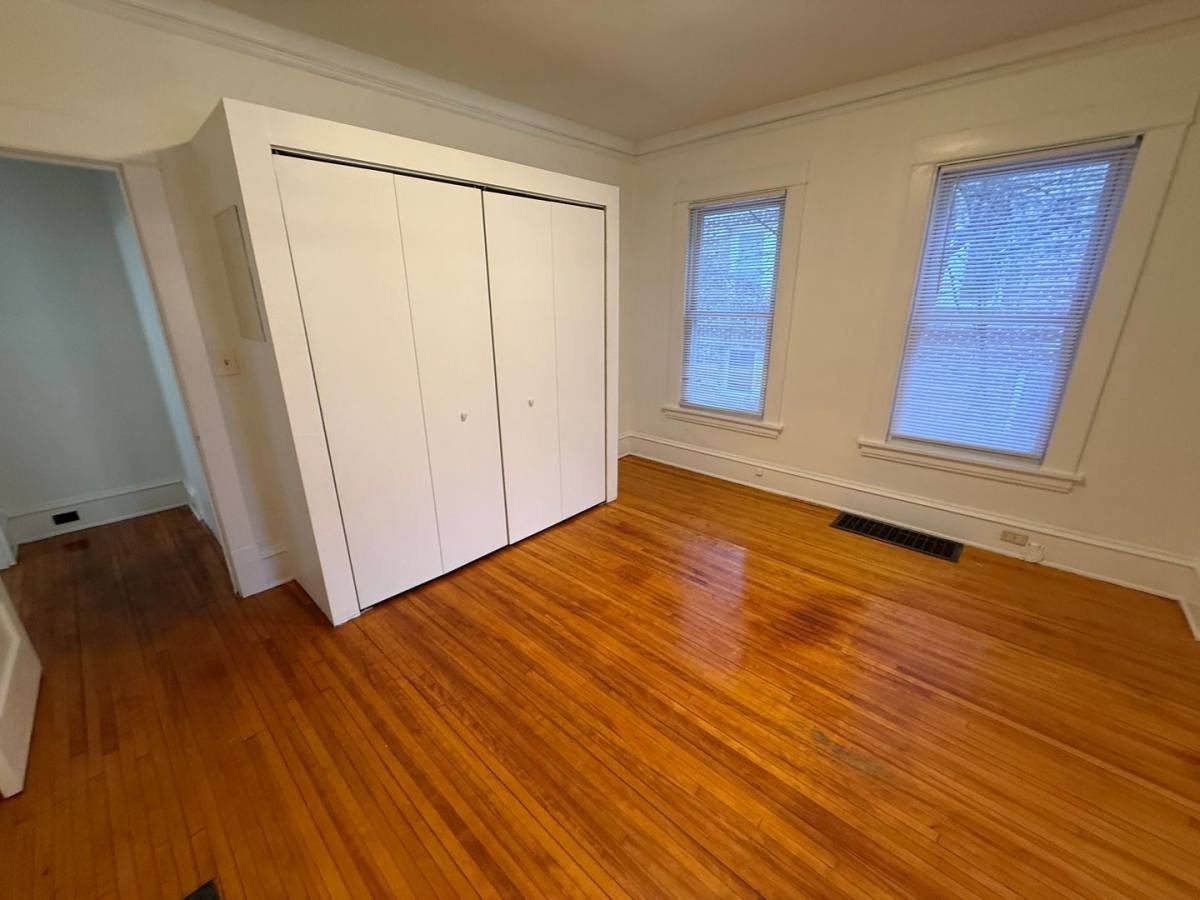 Apartment for rent at 2721 Girard Ave S, Minneapolis, MN 55408