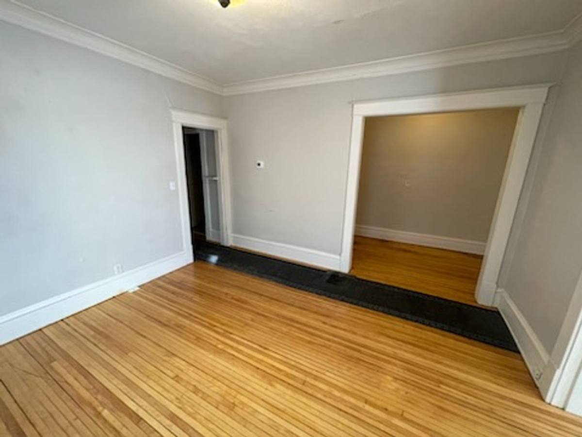Apartment for rent at 2721 Girard Ave S, Minneapolis, MN 55408