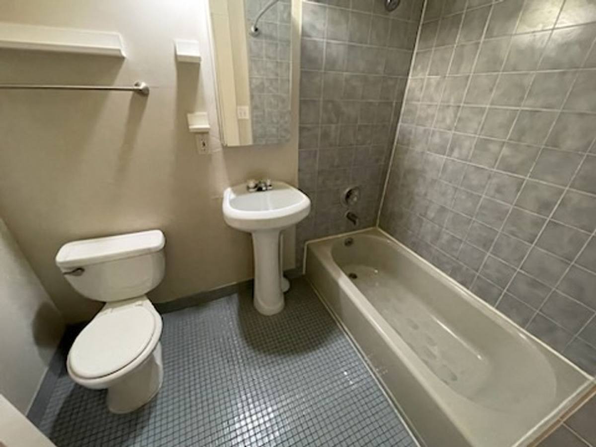 Apartment for rent at 2721 Girard Ave S, Minneapolis, MN 55408