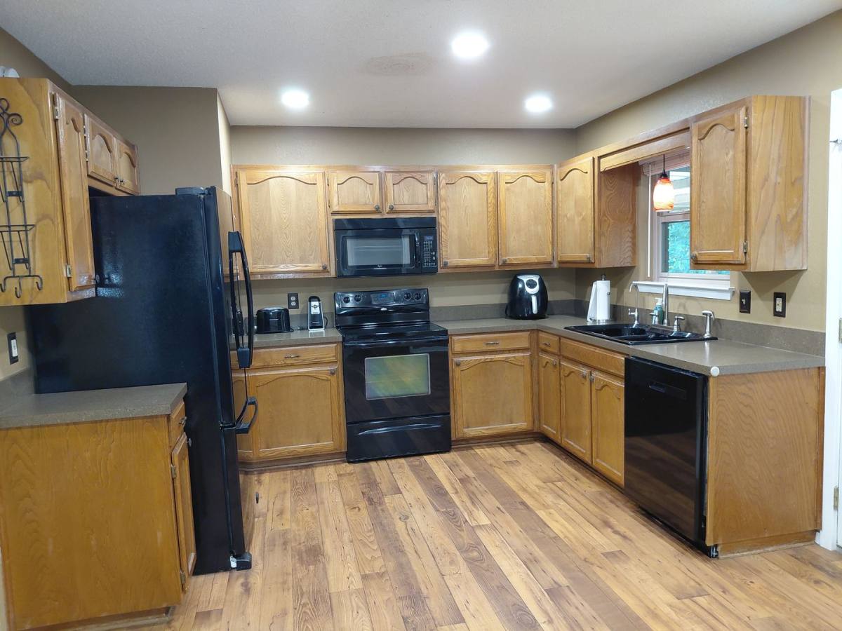 House for rent at 3725 Greenwood Rd, Weatherford, TX 76088
