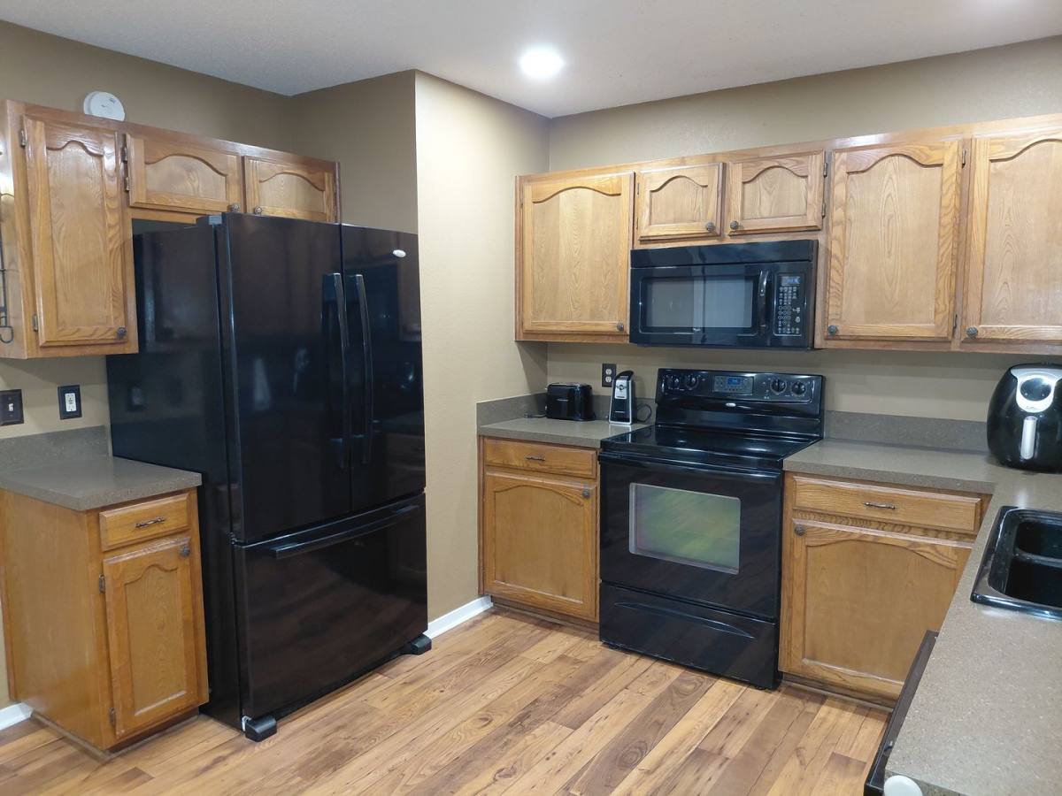 House for rent at 3725 Greenwood Rd, Weatherford, TX 76088