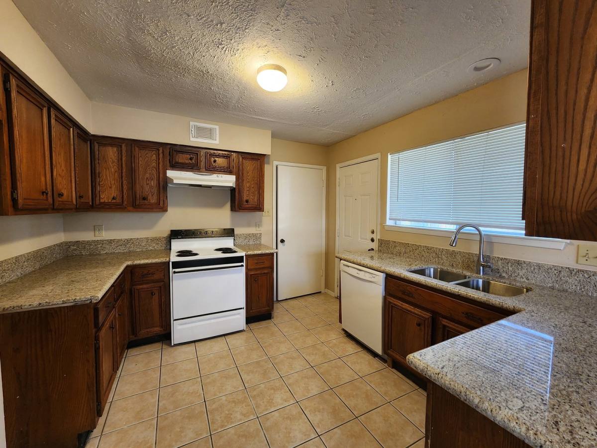 House for rent at 22810 Leedstown, Katy, TX 77449