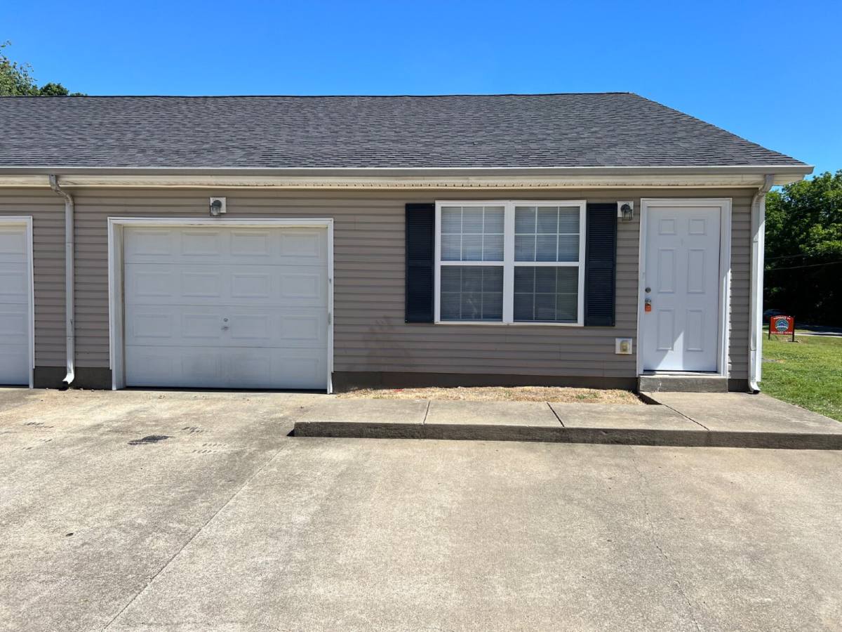 Townhouse for rent at 9101 Pembroke Oak Grove Rd #3E, Oak Grove, KY 42262