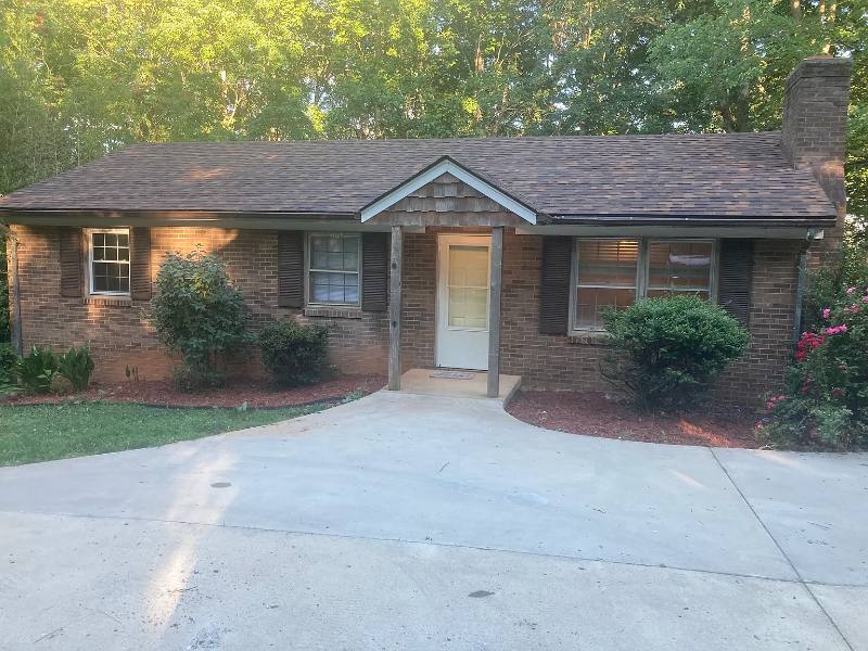 House for rent at 14743 Leesville Rd, Evington, VA 24550