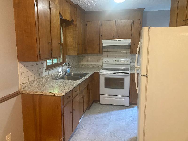 House for rent at 14743 Leesville Rd, Evington, VA 24550