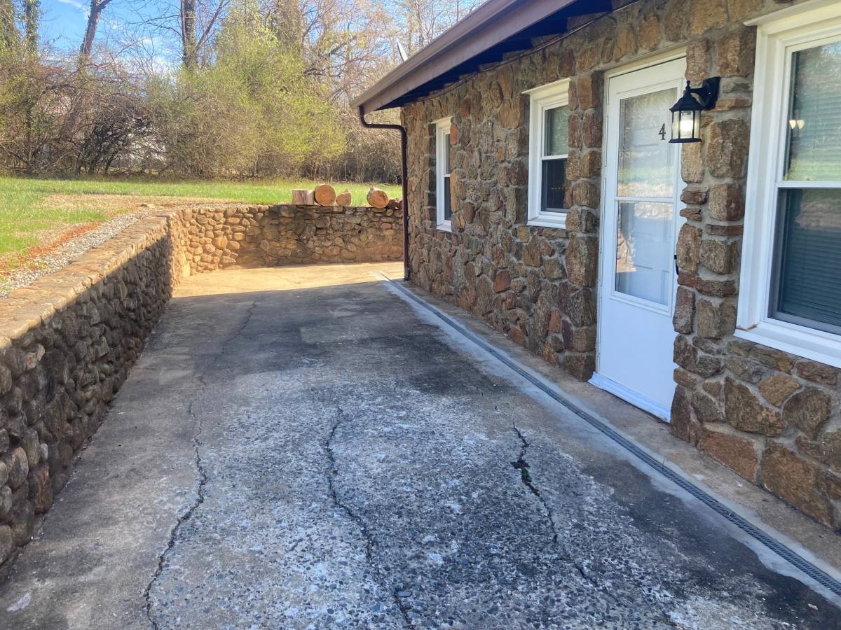 Apartment for rent at 959 Timberlake Dr #4, Lynchburg, VA 24502