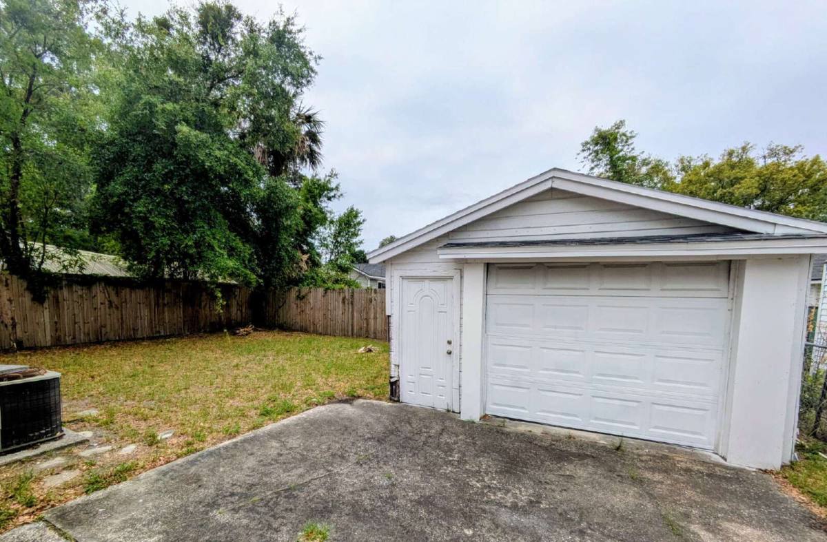 House for rent at 6552 Sapphire Dr, Jacksonville, FL 32208