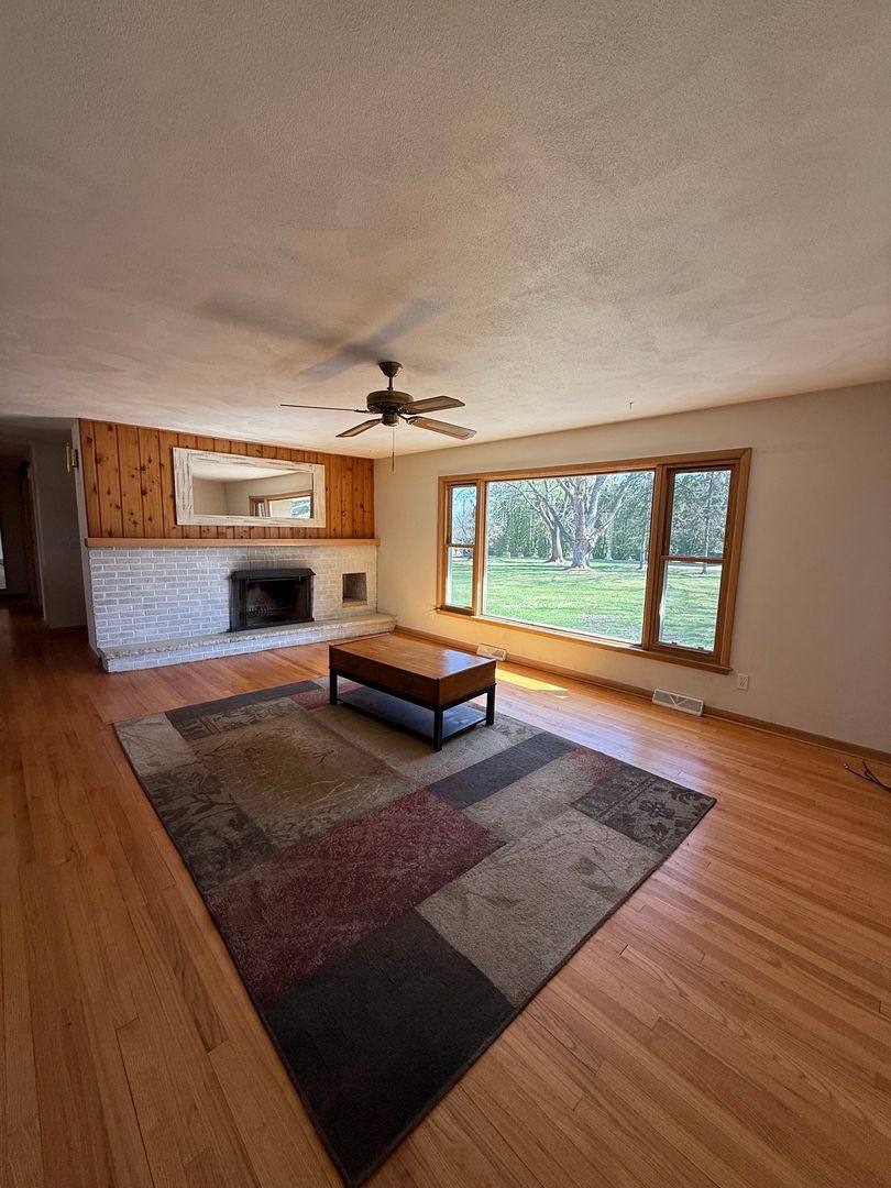 House for rent at 7734 E Rockton Rd, Roscoe, IL 61073