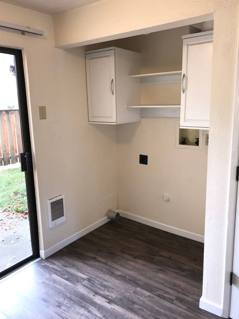 Apartment for rent at 1539 15th Ave SE, Albany, OR 97322