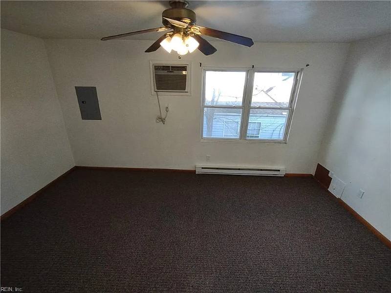 Apartment for rent at 718 Lesner Ave #4, Norfolk, VA 23518