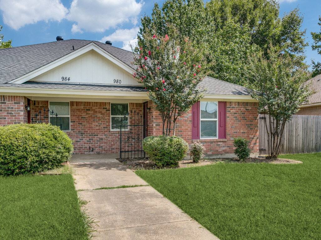980 Meadow Circle S, Keller, TX 76248 - Townhouse for Rent - Image 1