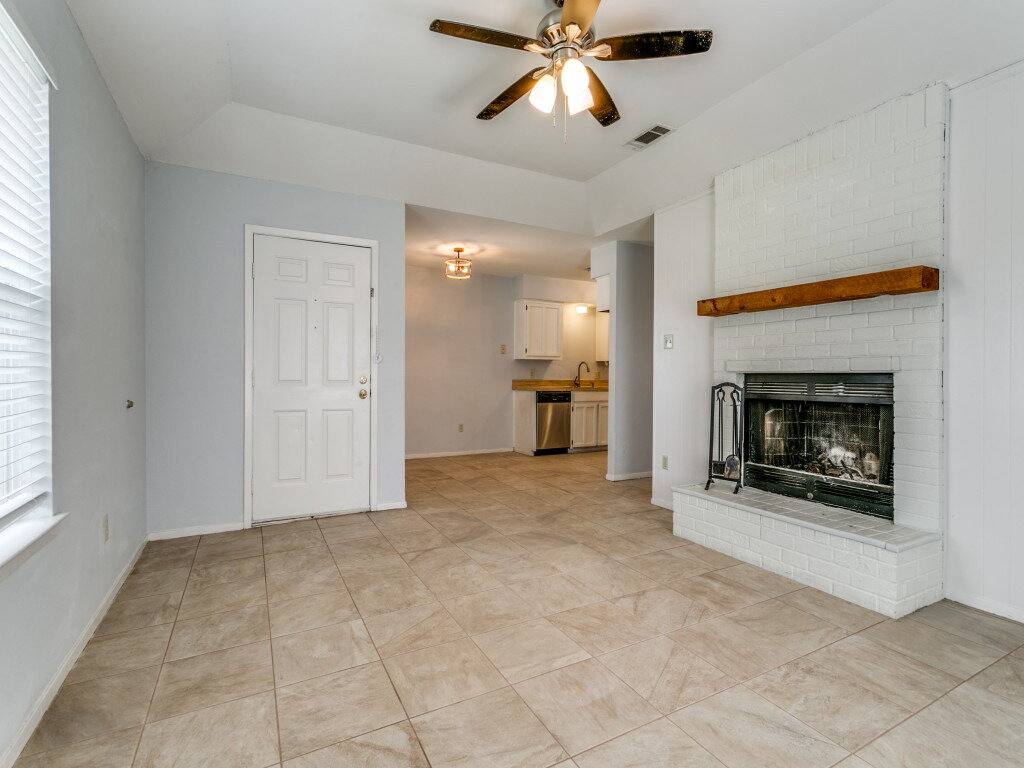 980 Meadow Circle S, Keller, TX 76248 - Townhouse for Rent - Image 2
