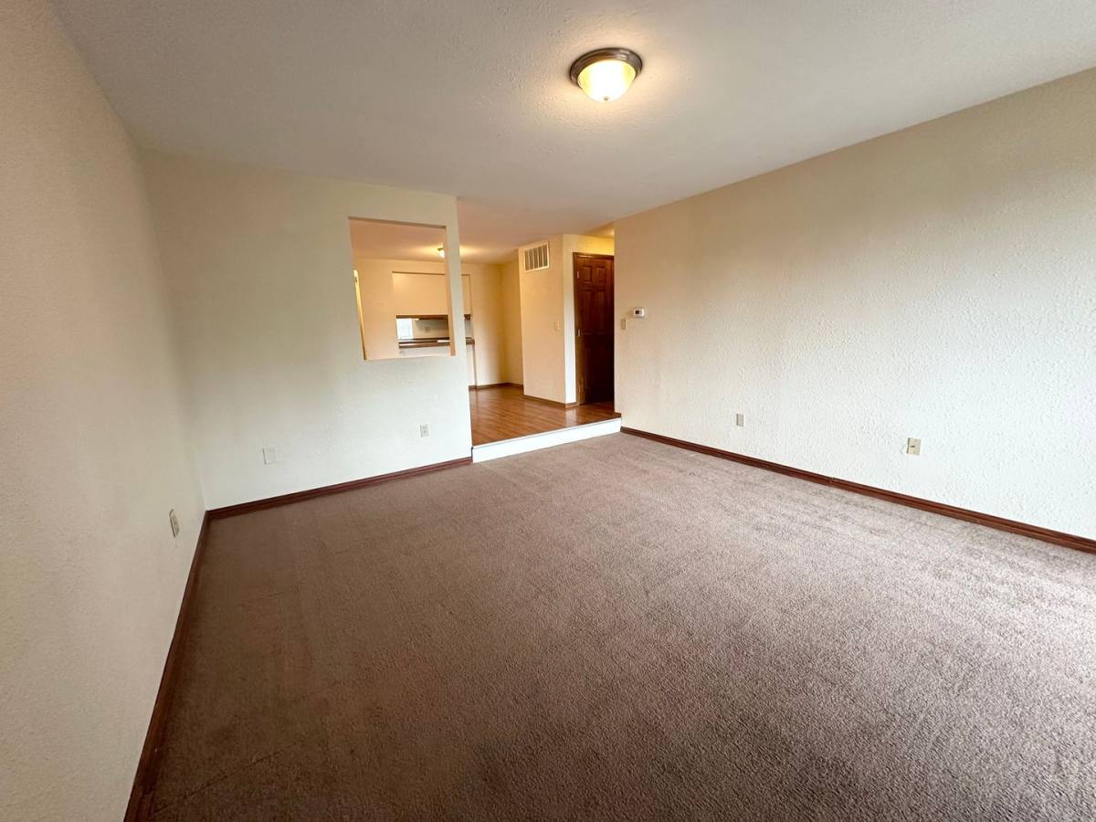 House for rent at 11990 SW Corby Dr, Portland, OR 97225