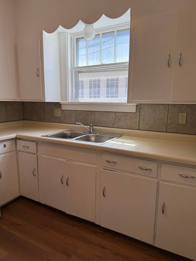 Apartment for rent at 306 Locust, Aurora, IL 60506