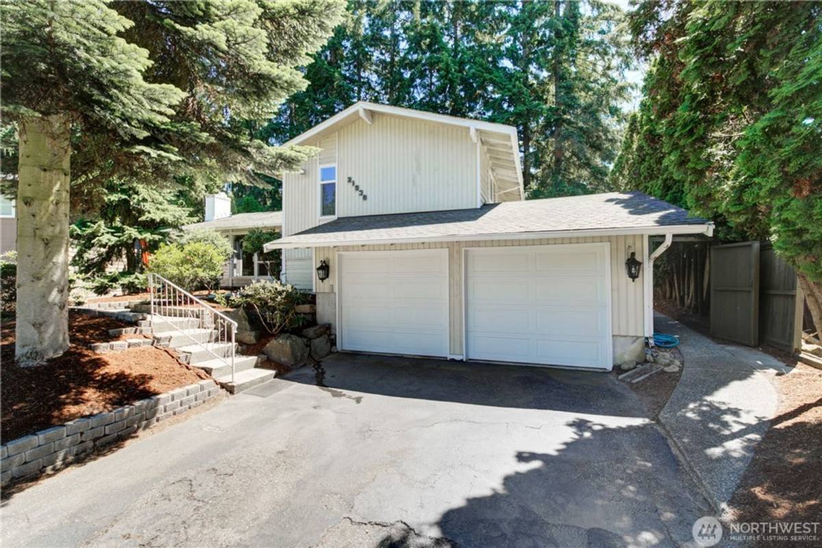 House for rent at 21930 3rd Place W, Bothell, WA 98021