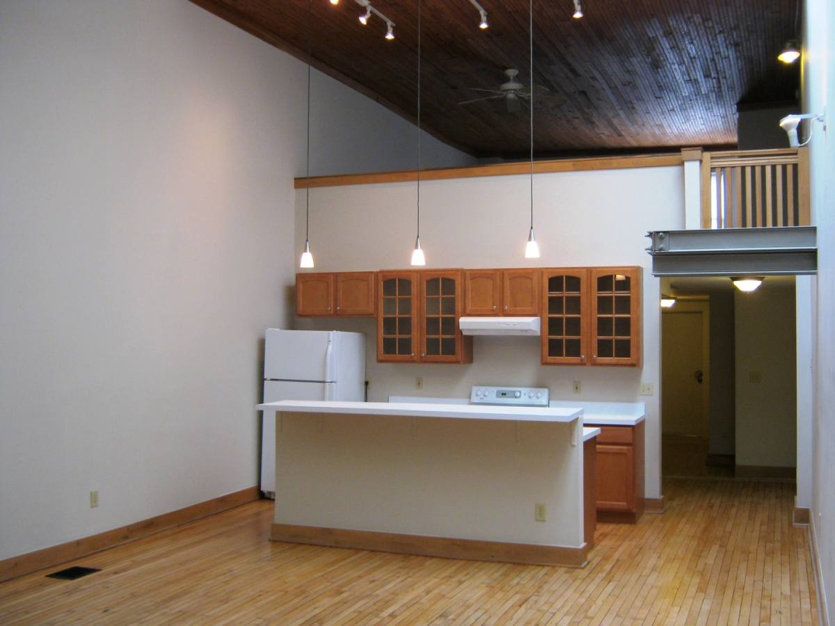 Apartment for rent at 641 N High St, Columbus, OH 43215