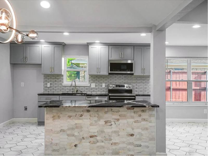 House for rent at 900 Westminster Dr, Richardson, TX 75081
