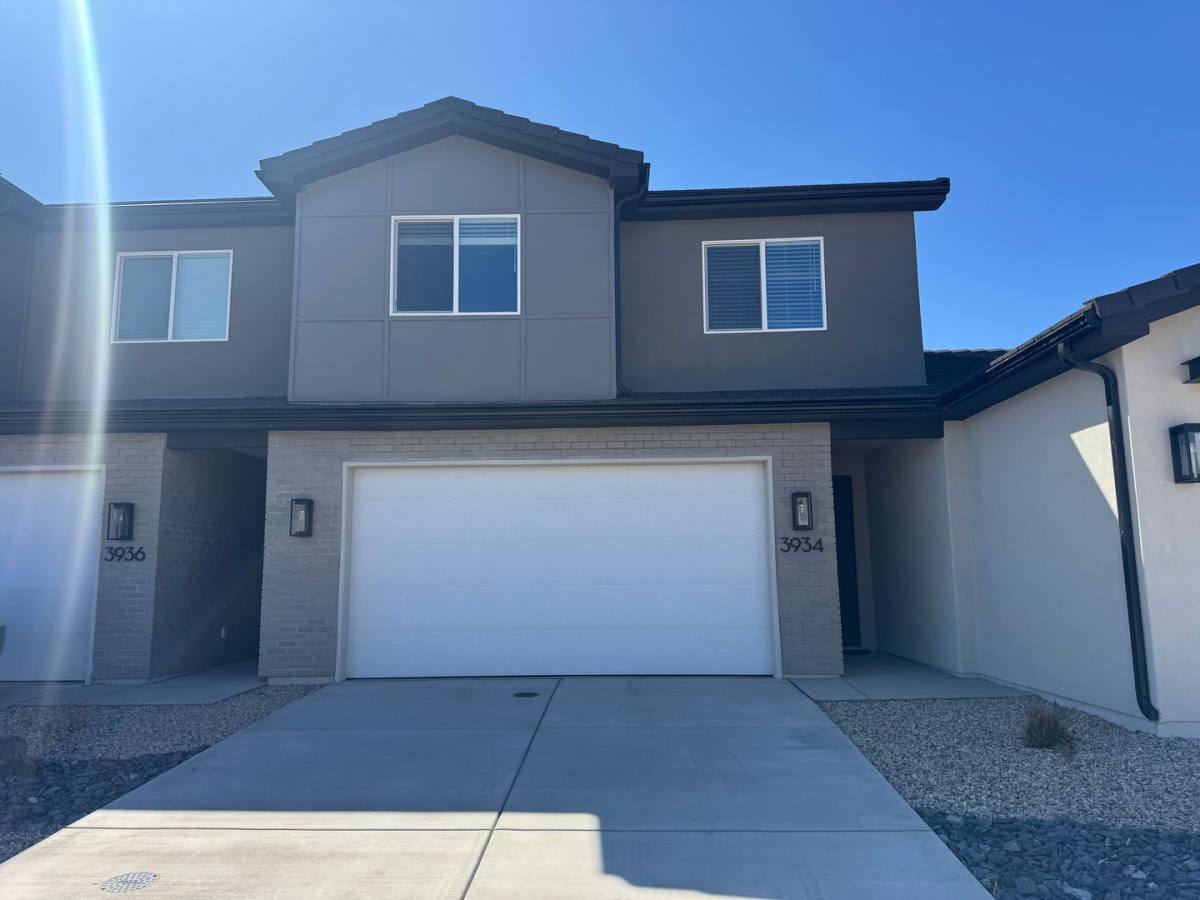 House for rent at 3934 E Fossil Way, Washington, UT 84780