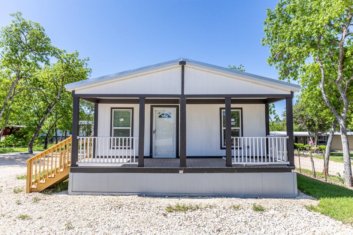 House for rent at 193 Live Oaks St #1, Medina, TX 78055