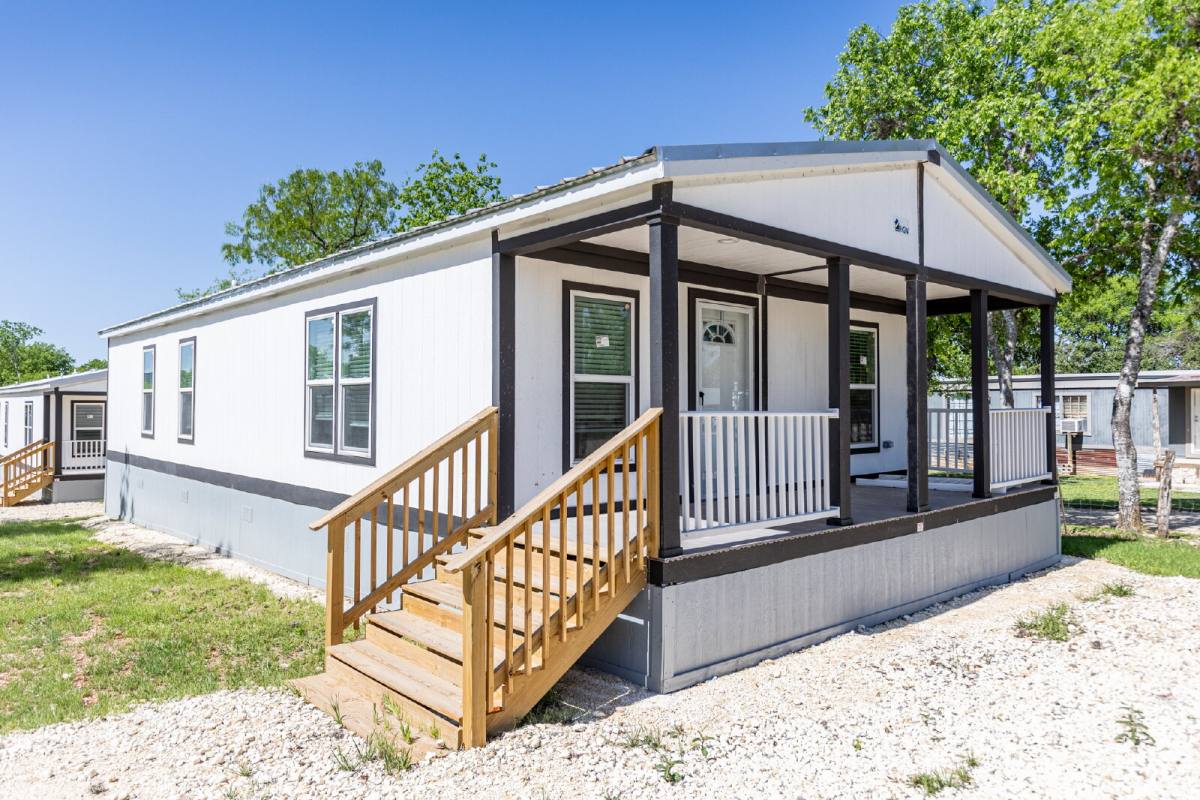 House for rent at 193 Live Oaks St #1, Medina, TX 78055