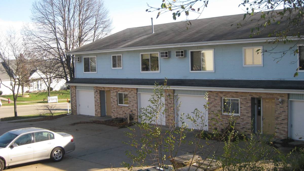 Apartment for rent at 2946 Cimarron Trail, Madison, WI 53719