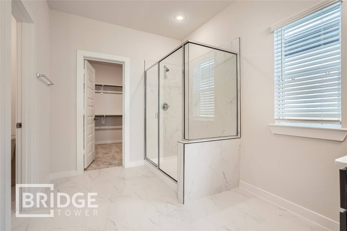 House for rent at 33159 Oak Heights Place, Magnolia, TX 77354