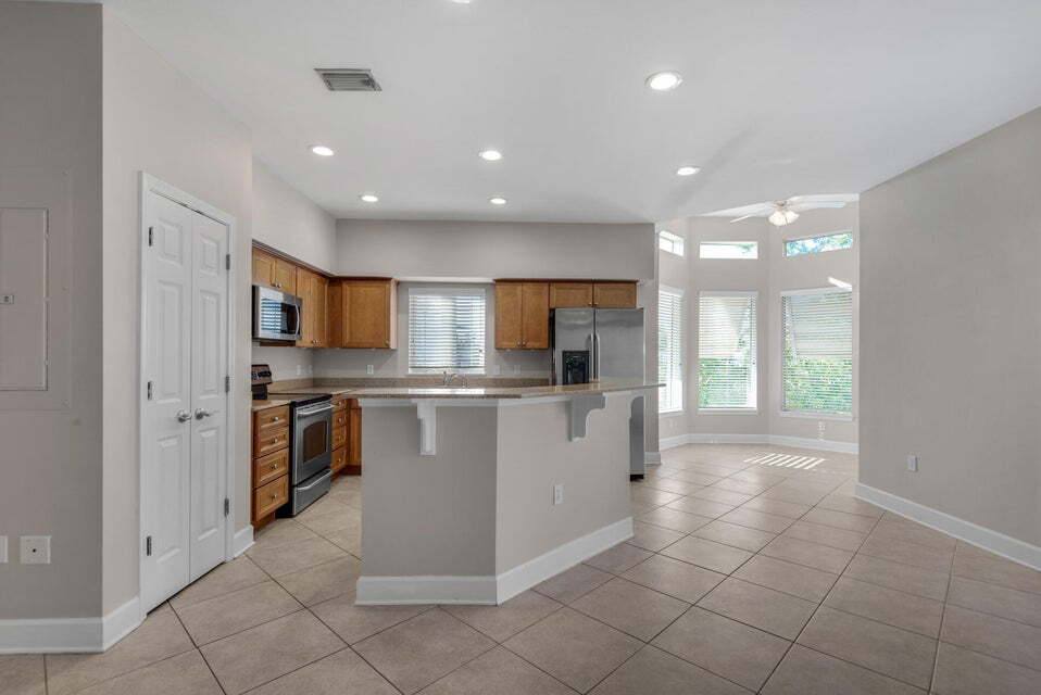 Condo for rent at 119 Beal Parkway SE #203, Fort Walton Beach, FL 32548