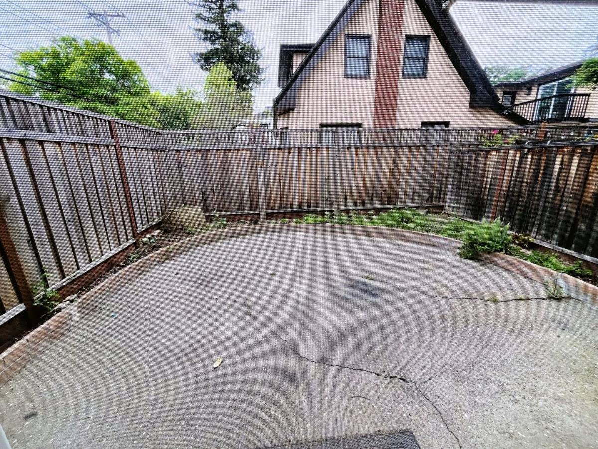 Apartment for rent at 249 E Bellevue Ave, San Mateo, CA 94401