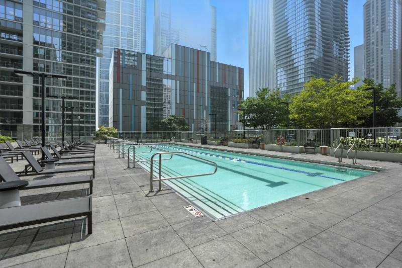 Condo for rent at 333 E Wacker, Chicago, IL 60601